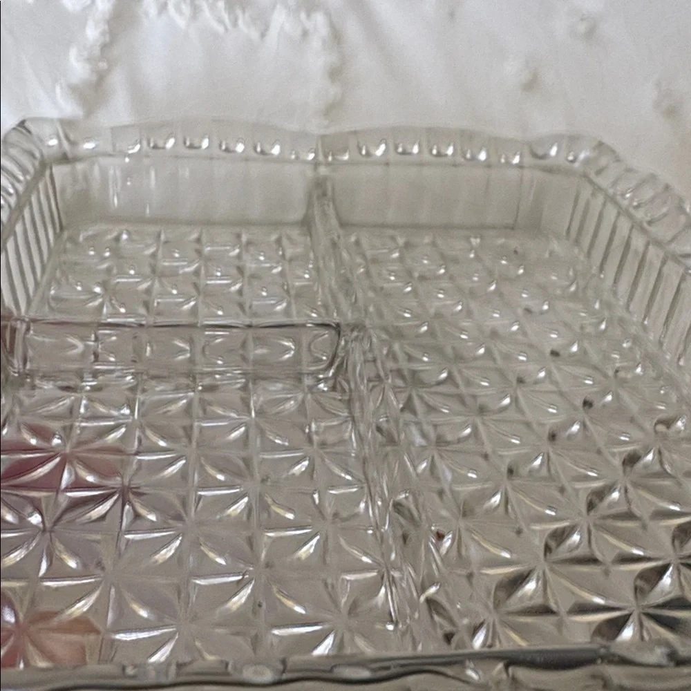 Glass crudités dish compartment